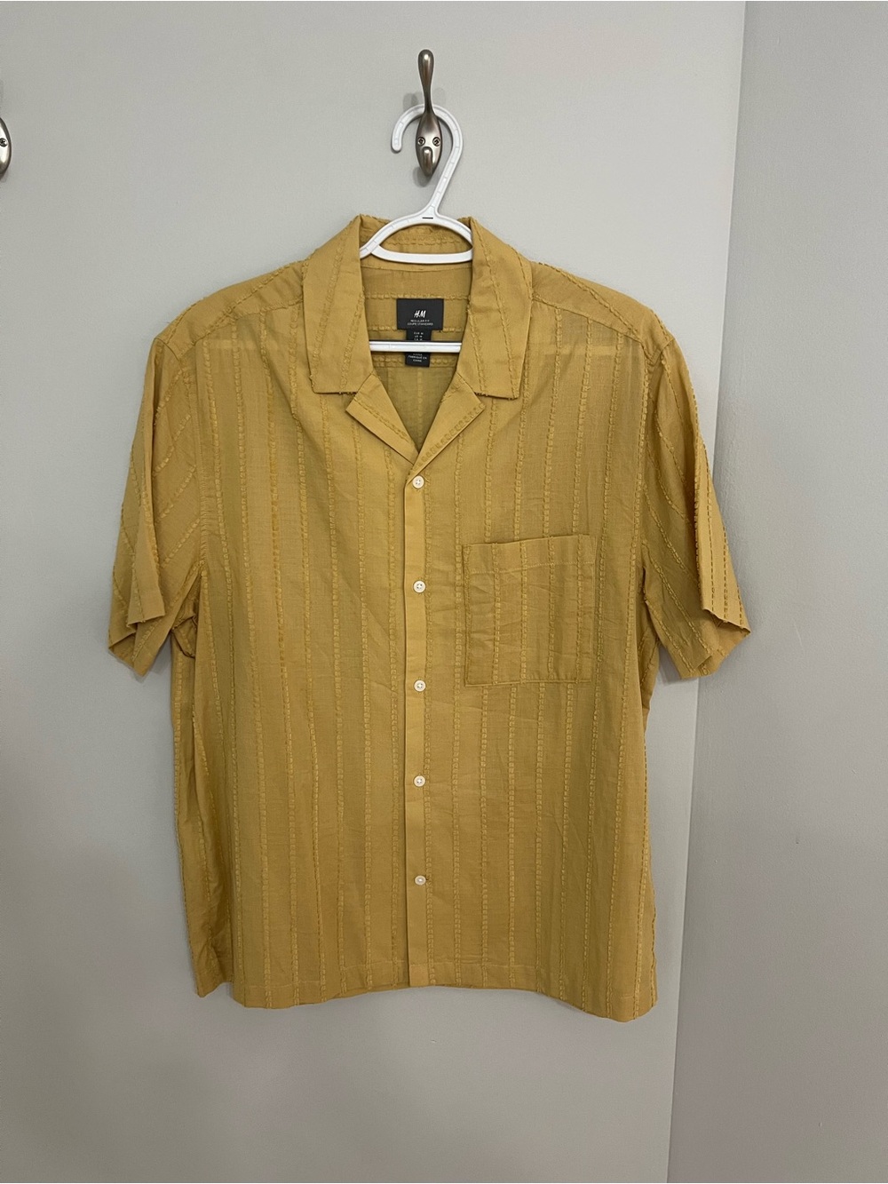 H&M Men's Short-Sleeve Button-Down Shirt - Mustard Yellow
